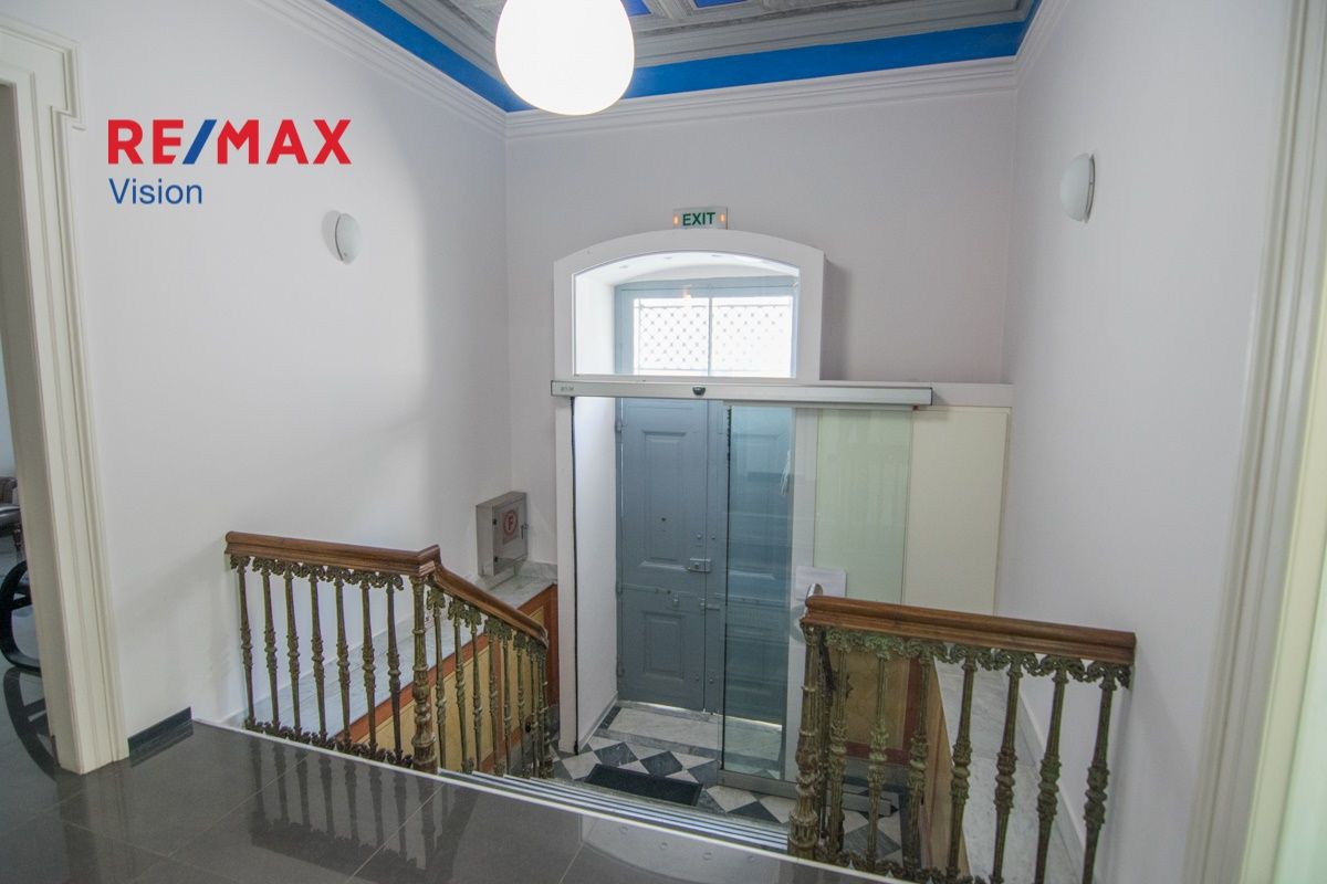 1070711 – 7 Κτίριο Επαγγελματικών Χώρων 640 τ.μ., Προς πώληση, Πάτρα, Πάτρα – Κέντρο - 7