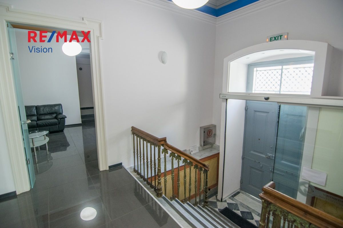 1070711 – 8 Κτίριο Επαγγελματικών Χώρων 640 τ.μ., Προς πώληση, Πάτρα, Πάτρα – Κέντρο - 8