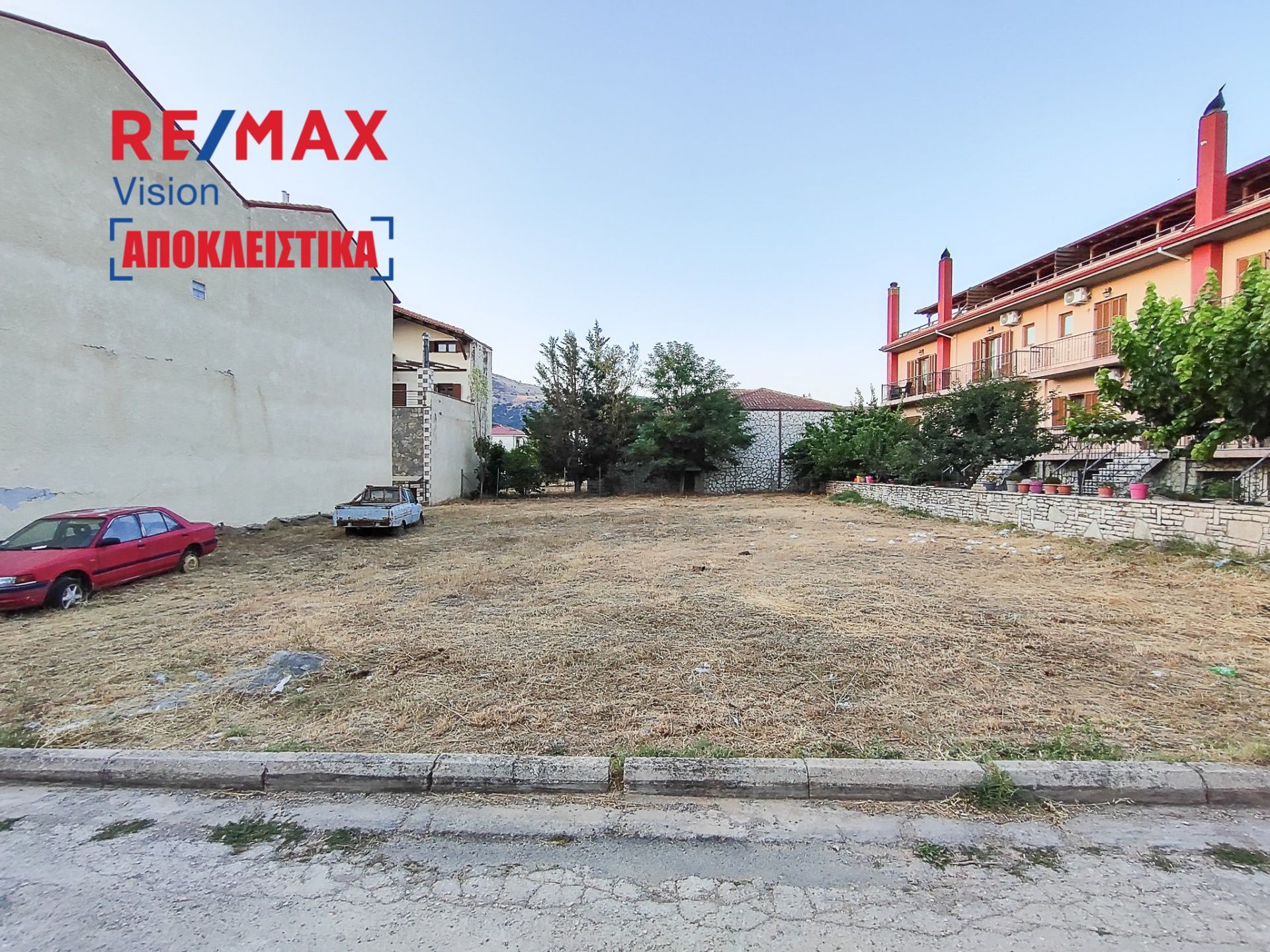 Οικόπεδο 595,71 τ.μ., Προς πώληση, Καλάβρυτα, Κέντρο - 1