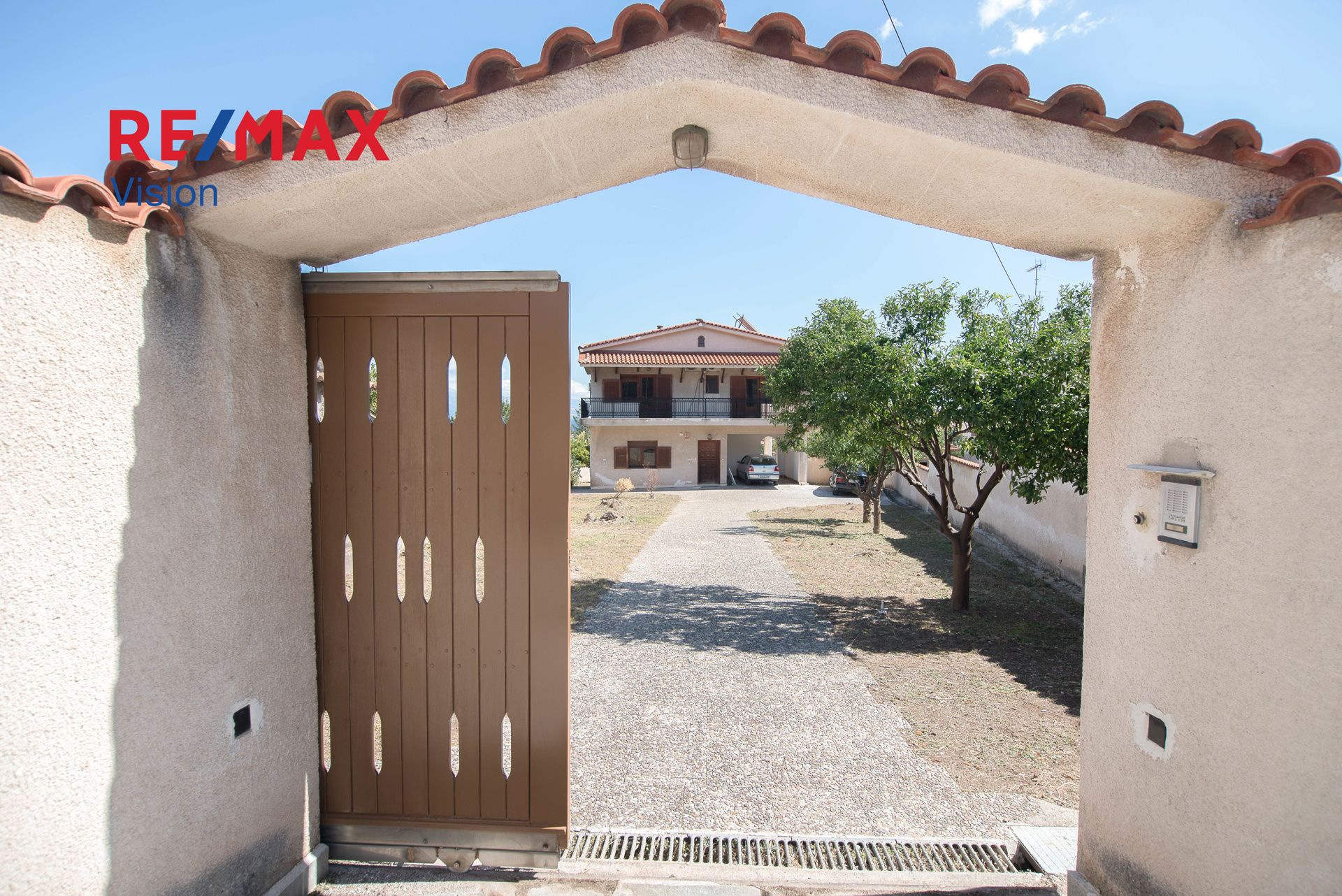 1546349 – 1 Μεζονέτα 435 τ.μ., Προς πώληση, Ερίνεο, Καμάρες - 1