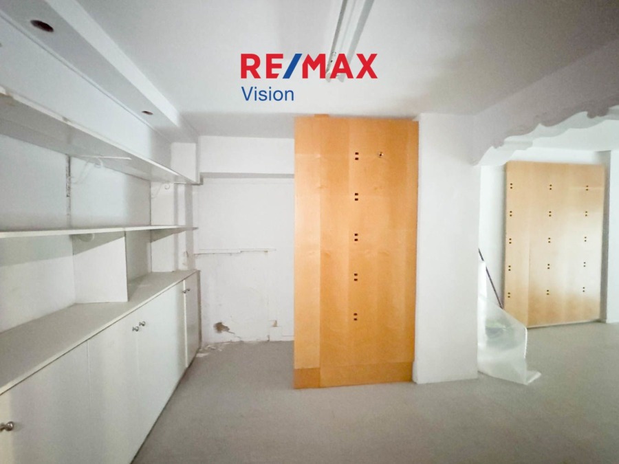 Shop 40 m², For rent, Patra, Patra Centre - 3