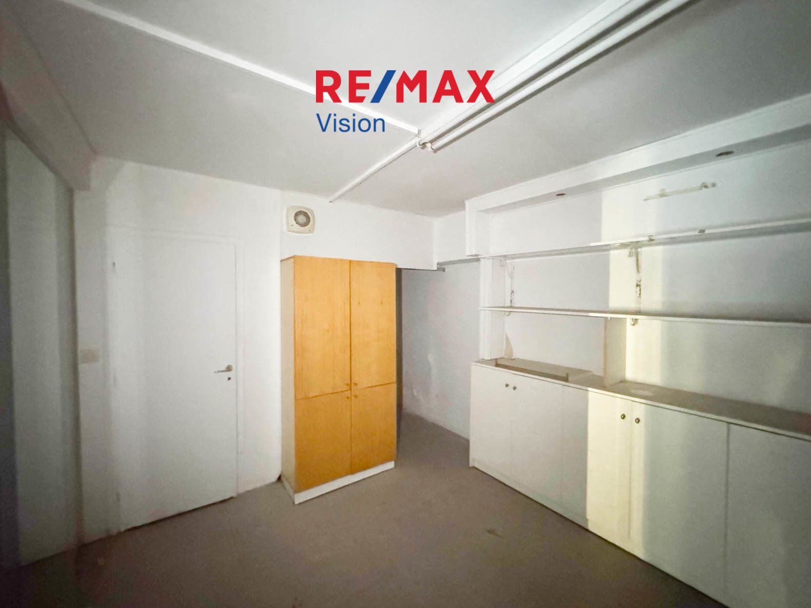 1708804 – 4 Shop 40 m², For rent, Patra, Patra Centre - 4