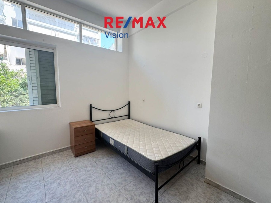 Studio/Γκαρσονιέρα 38 τ.μ., Προς ενοικίαση, Πάτρα, Αγία Σοφία - 4