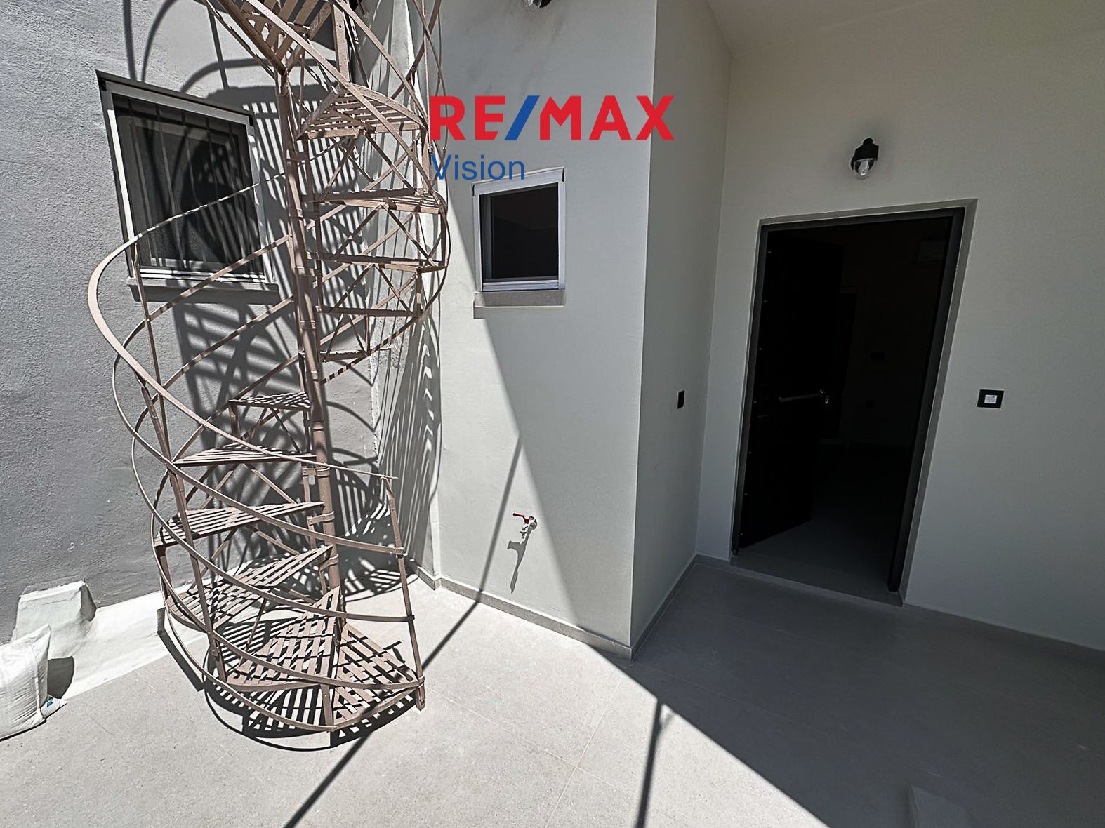 1810235 – 26 Apartment 47 m², For sale, Patra - 26
