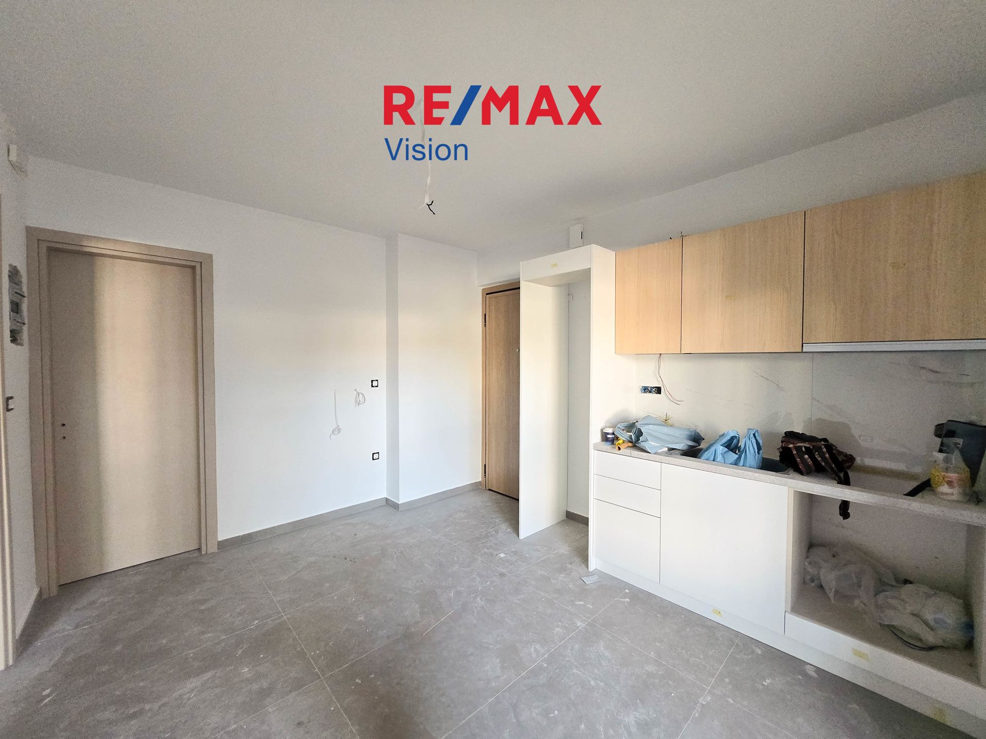 1828272 – 6 Apartment 37 m², For sale, Patra, Agia Sofia - 6