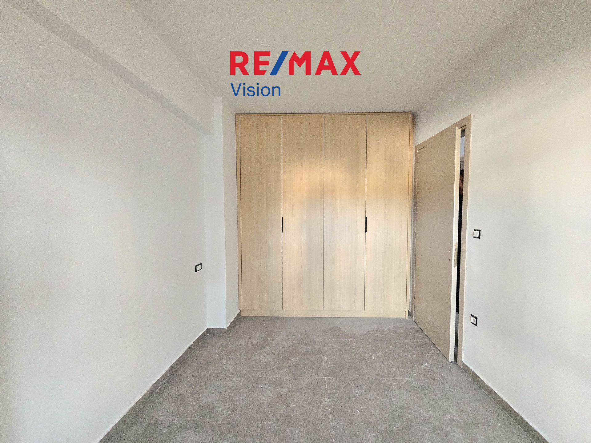 1828281 – 10 Apartment 36 m², For sale, Patra, Agia Sofia - 10