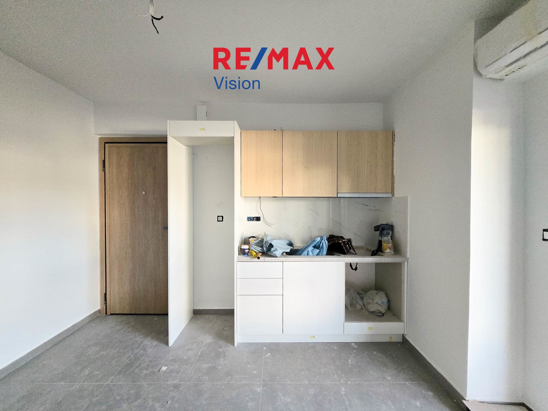 1828281 – 5 Apartment 36 m², For sale, Patra, Agia Sofia - 5