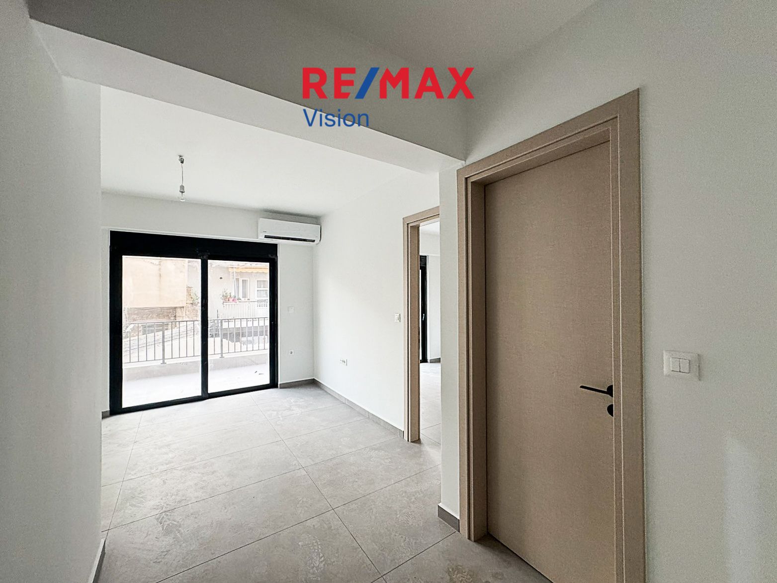 1828309 – 2 Apartment 36 m², For sale, Patra, Agia Sofia - 2