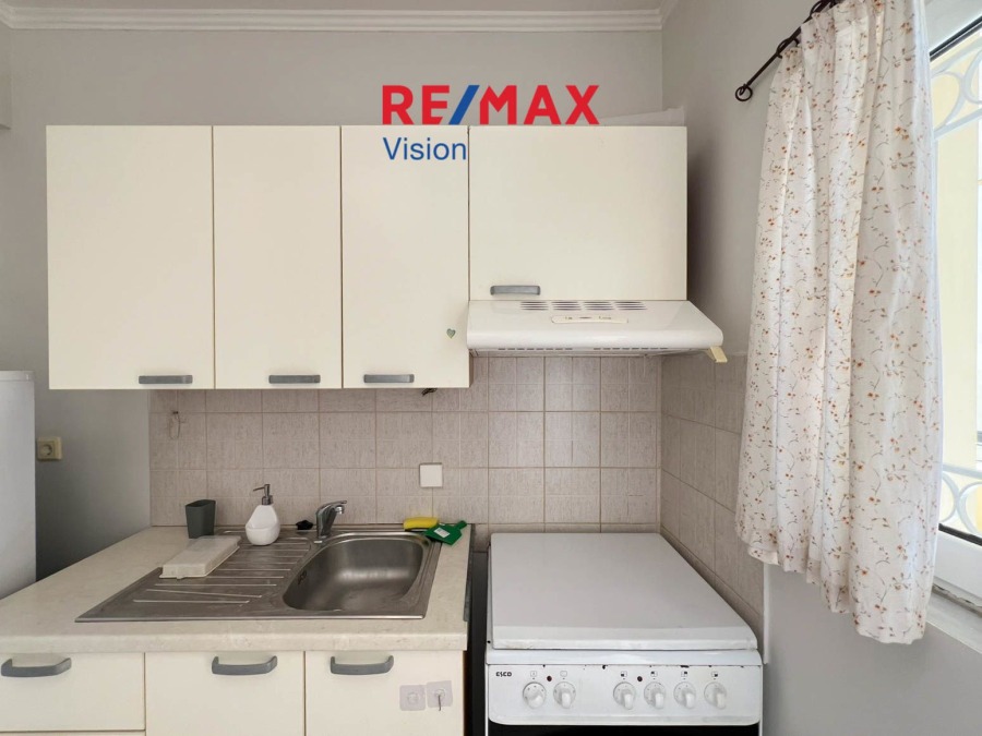 Studio/Γκαρσονιέρα 29 τ.μ., Προς ενοικίαση, Πάτρα, Αγία Σοφία - 4