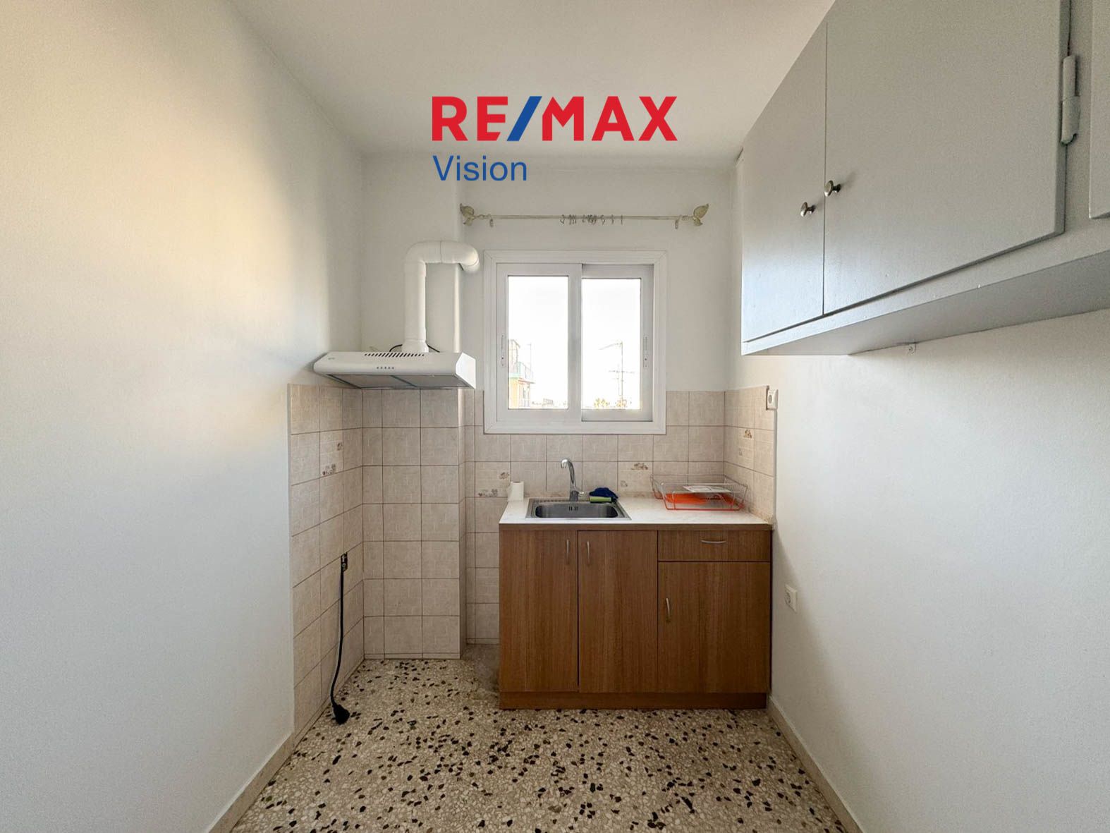 2032972 – 3 Studio 30 m², For rent, Patra, Pyrosvestio (2032972) - 3