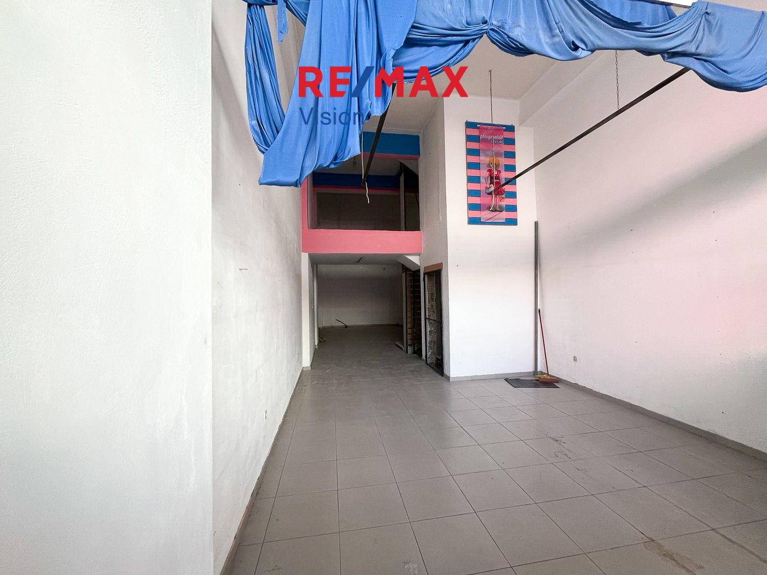 2100661 – 2 Κατάστημα 296 τ.μ., Προς ενοικίαση, Πάτρα - 2