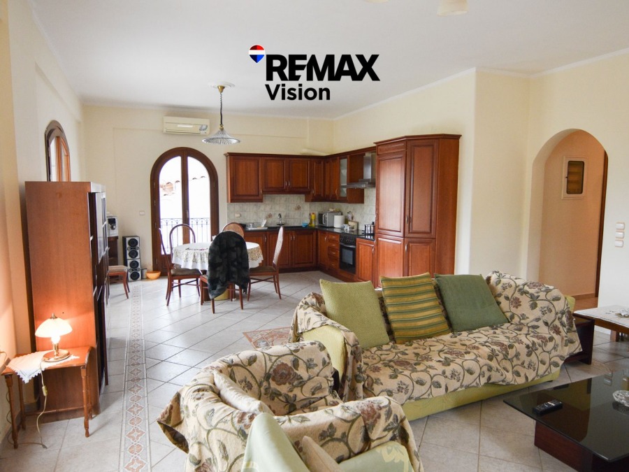 2333354 – Detached house For sale, Fares, 267 sq.m., €260.000 - 2