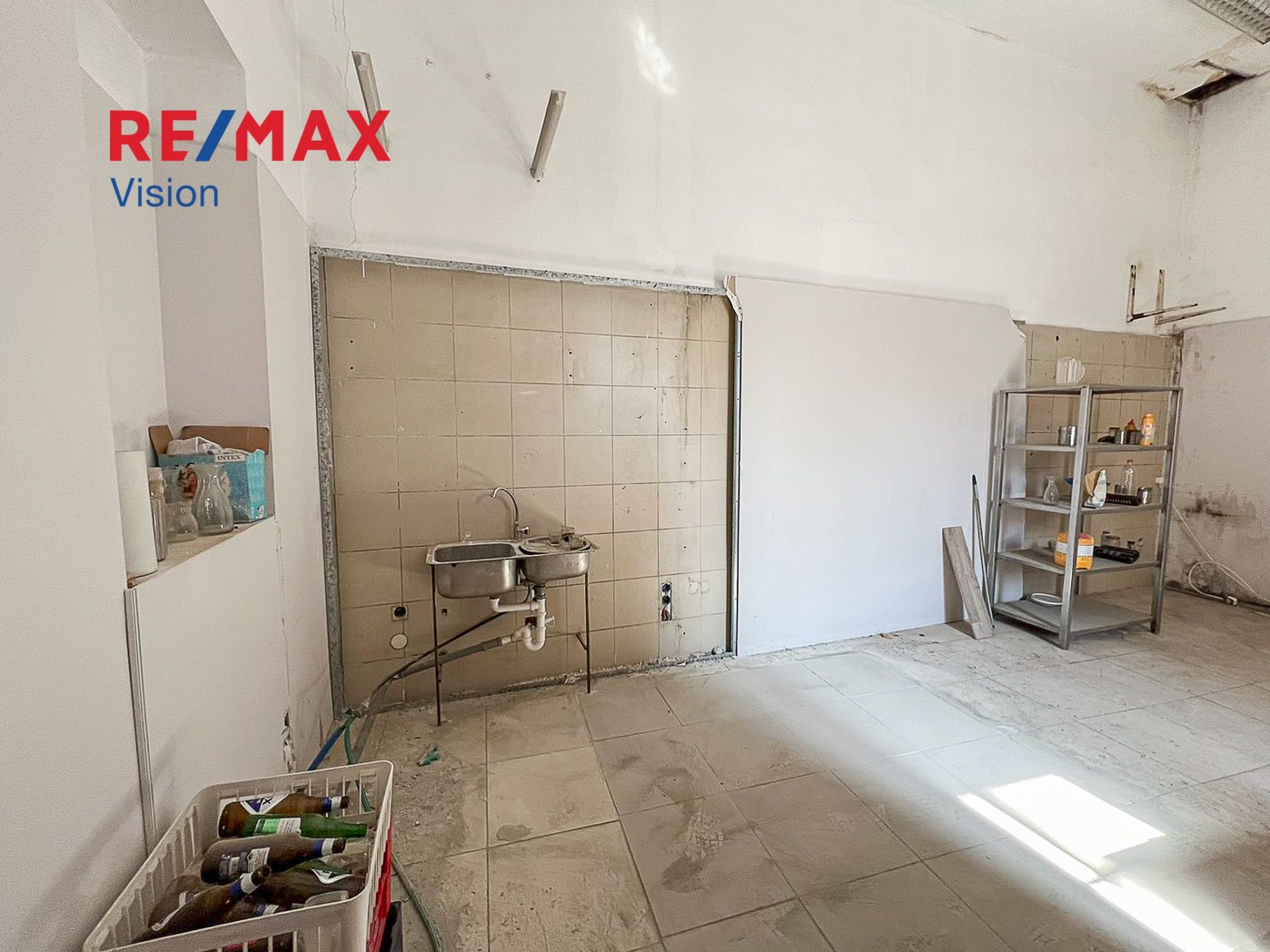 543436 – 17 Κατάστημα 140 τ.μ., Προς ενοικίαση, Πάτρα, Πάτρα – Κέντρο - 17