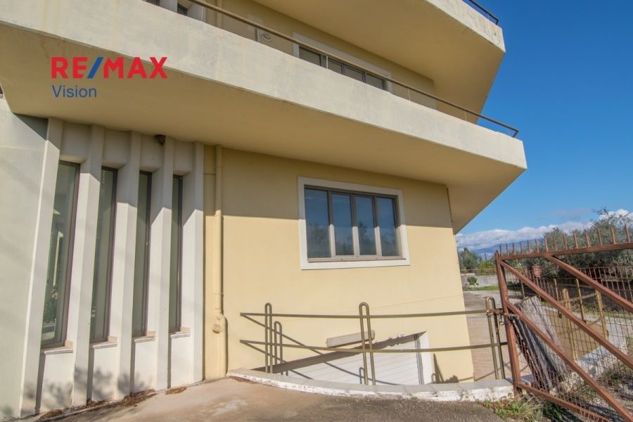 Κτίριο Επαγγελματικών Χώρων 1200 τ.μ., Προς πώληση, Αιγιάλεια, Ροδοδάφνη - 4