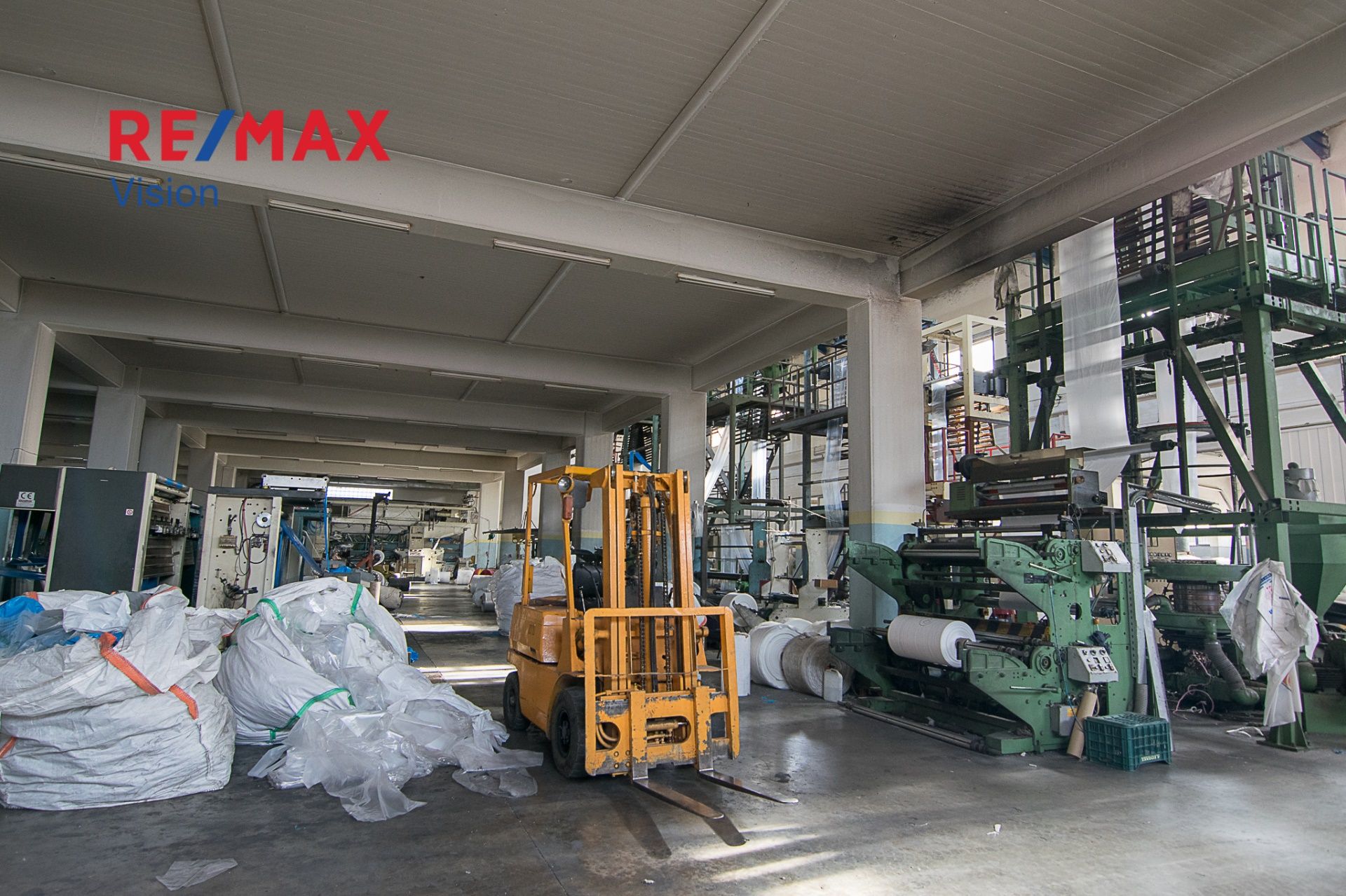 643372 – 6 Βιομηχανικός Χώρος 2541 τ.μ., Προς πώληση, Πάτρα, Περιβόλα - 6