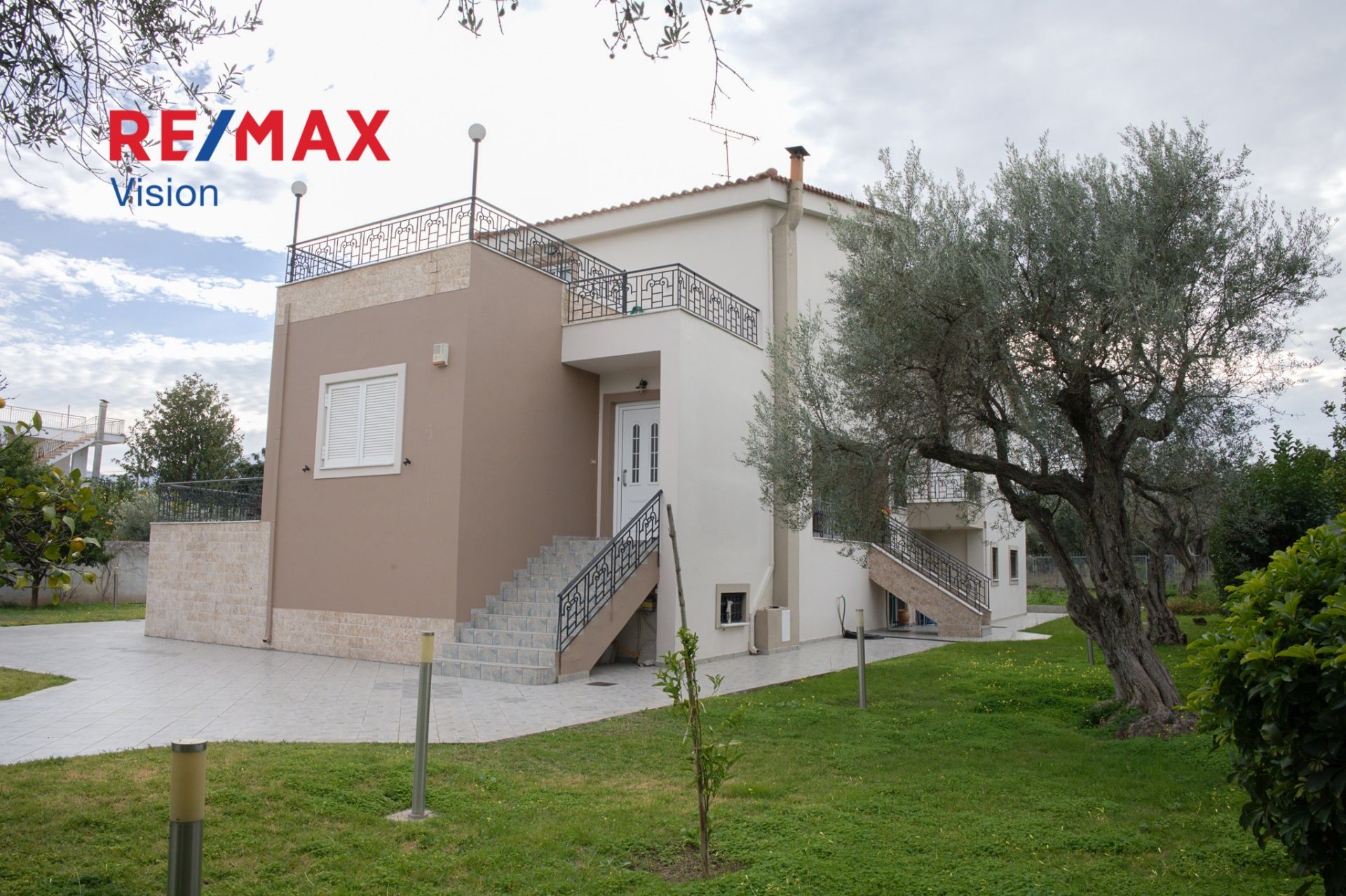 766314 – 1 Μονοκατοικία 402 τ.μ., Προς πώληση, Αιγιάλεια, Ροδοδάφνη - 1