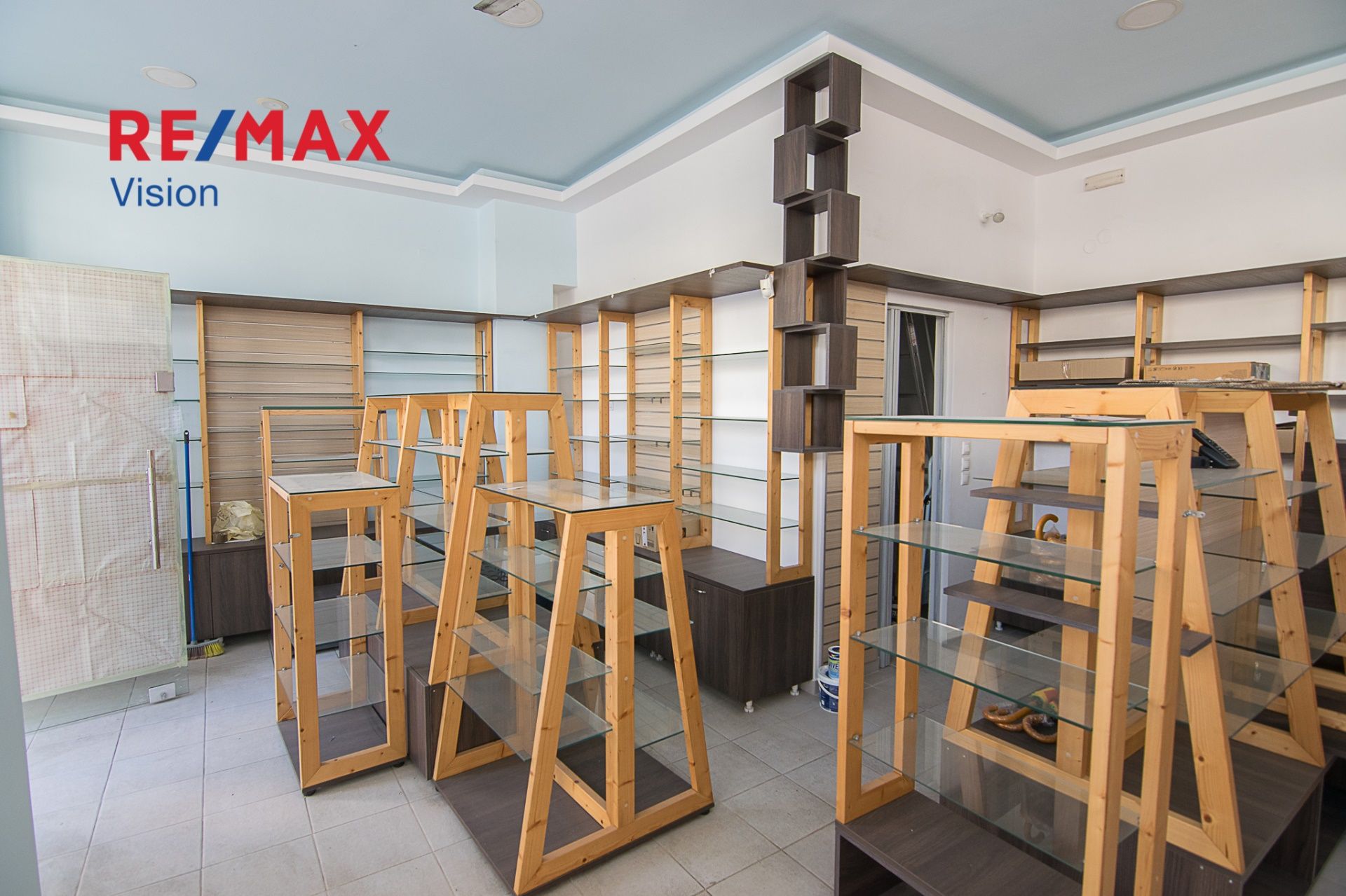 835196 – 10 Κατάστημα 70 τ.μ., Προς ενοικίαση, Πάτρα, Σκαγιοπούλειο - 10