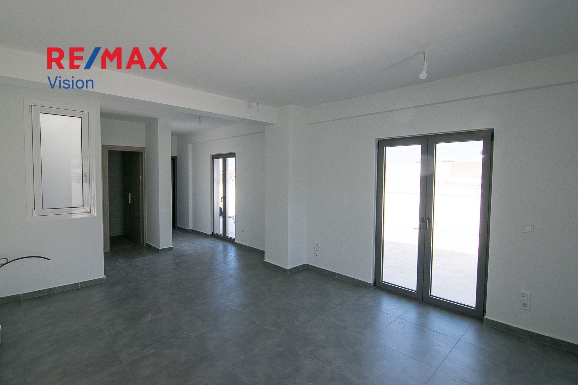 929834 – 2 Studio/Γκαρσονιέρα 40 τ.μ., Προς πώληση, Πάτρα, Ψαροφάϊ - 2
