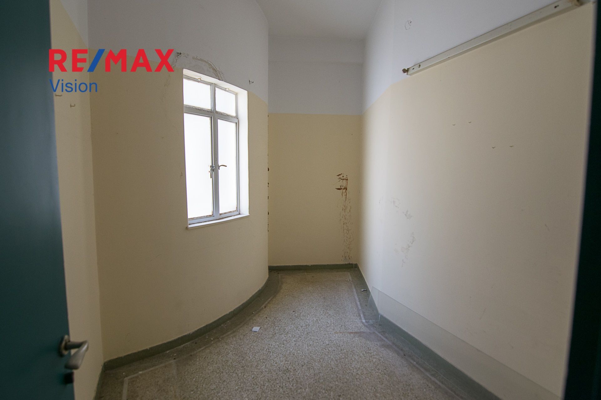 966990 – 24 Πολυκατοικία/Κτίριο 930 τ.μ., Προς πώληση, Πάτρα, Υψηλά Αλώνια - 24