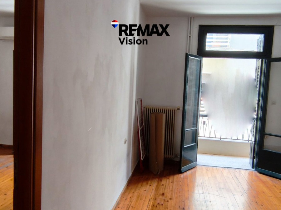 Apartment 44 m², For rent, Patra - 3