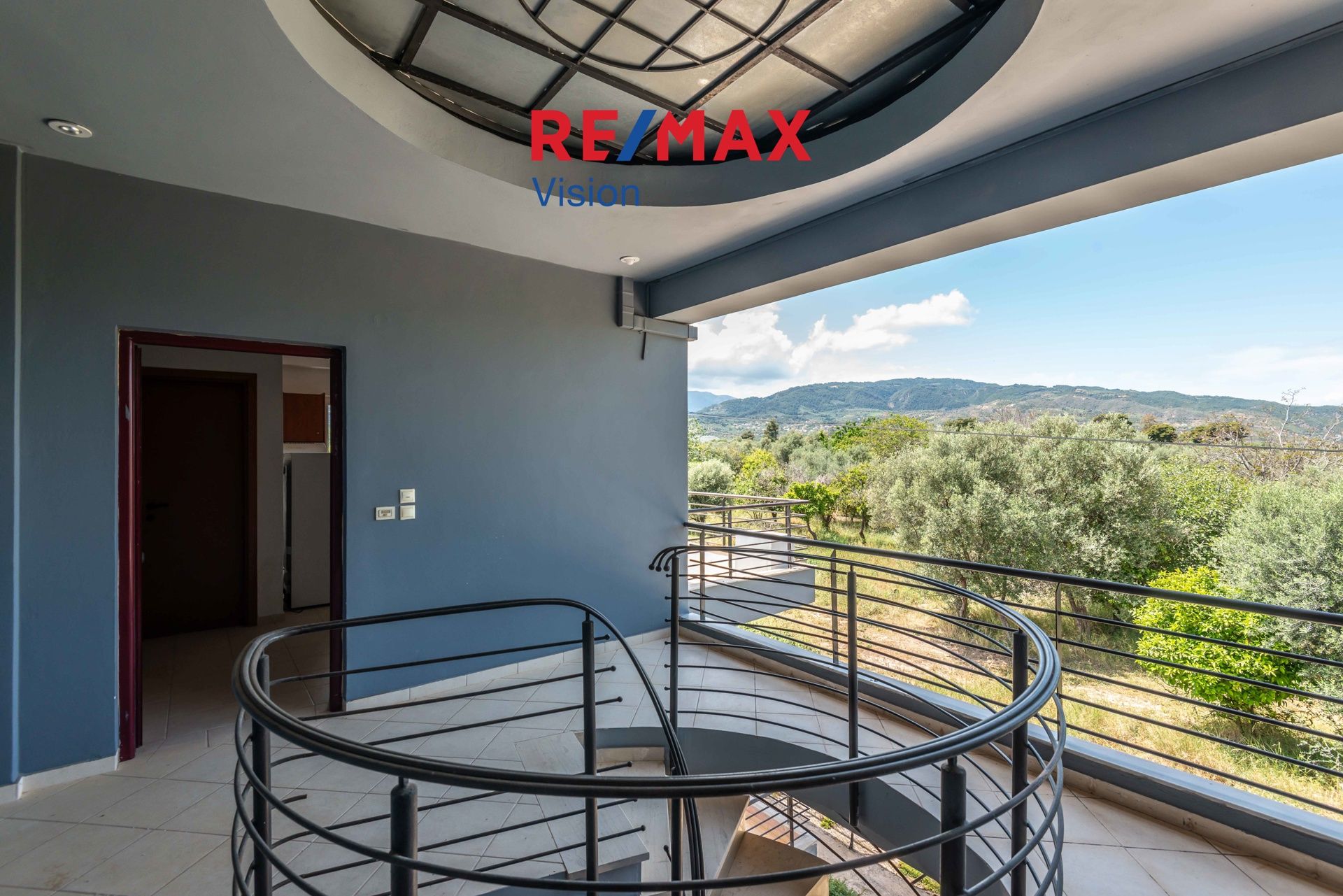 2145642 – 11 Πολυκατοικία/Κτίριο 200 τ.μ., Προς πώληση, Ερίνεο - 11