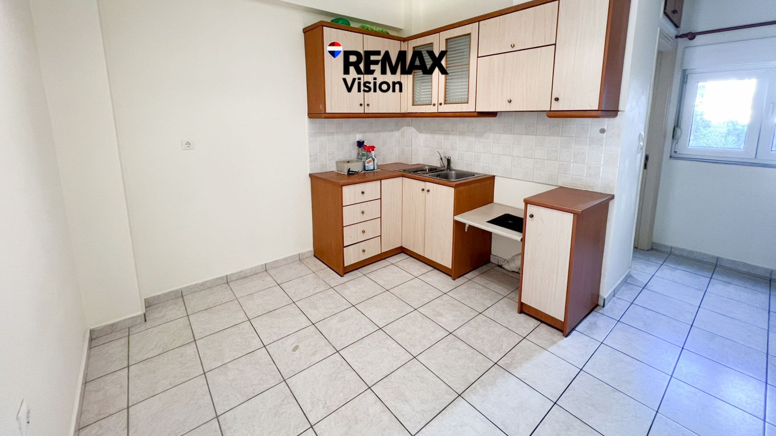 2473020 – 3 Apartment 36 m², For rent, Patra, Agia Sofia - 3