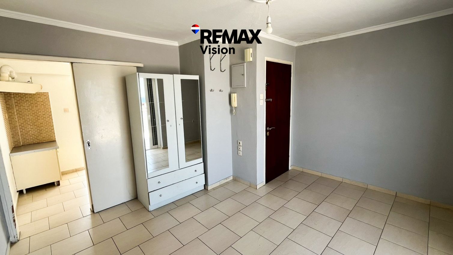 Studio/Γκαρσονιέρα 25 τ.μ., Προς ενοικίαση, Πάτρα - 2