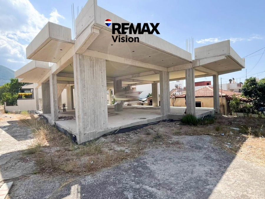 Κτίριο Επαγγελματικών Χώρων 560 τ.μ., Προς ενοικίαση, Πάτρα, Περιβόλα (2581297) - 1