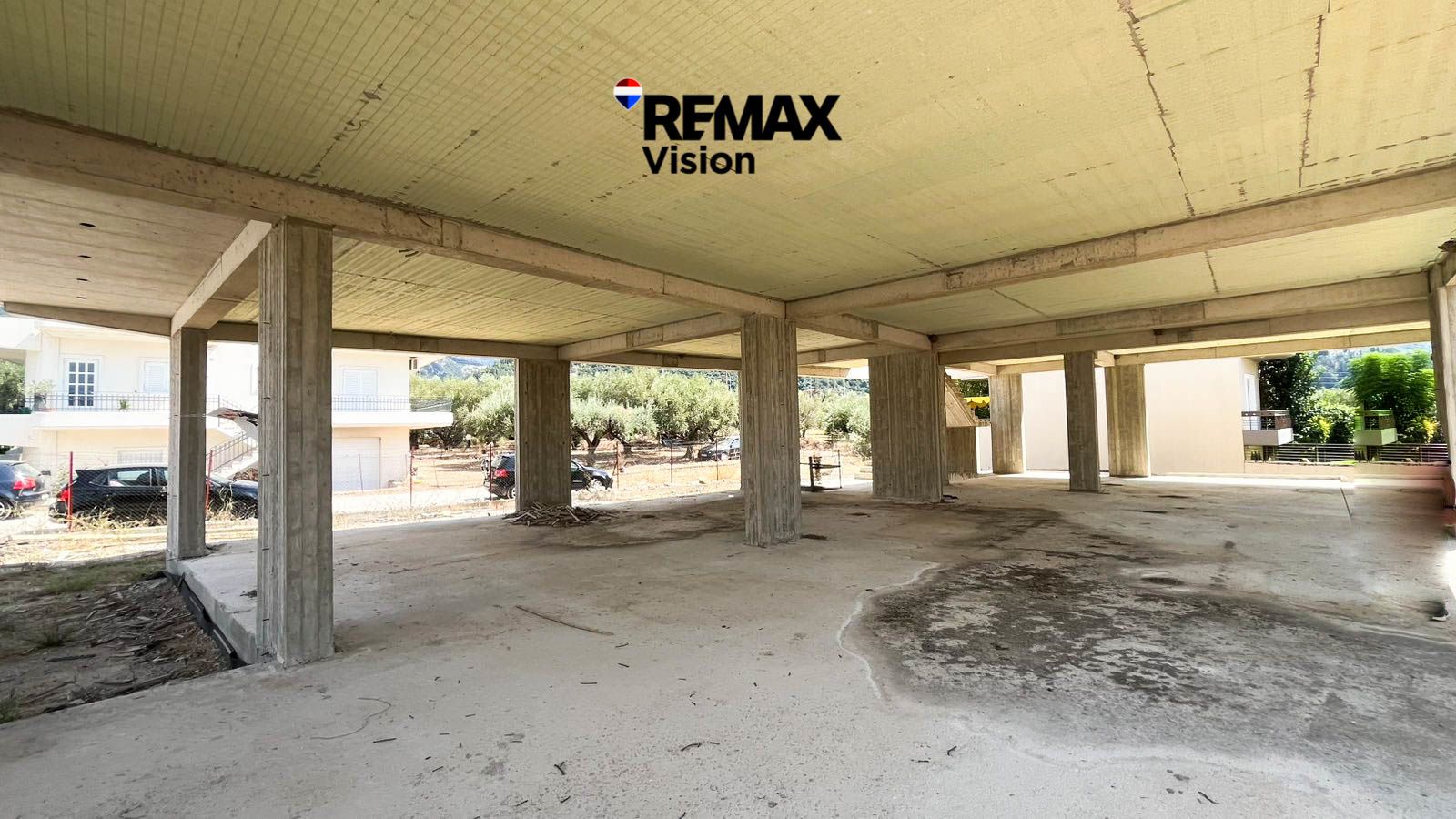 2581297 – 4 Κτίριο Επαγγελματικών Χώρων 560 τ.μ., Προς ενοικίαση, Πάτρα, Περιβόλα (2581297) - 4